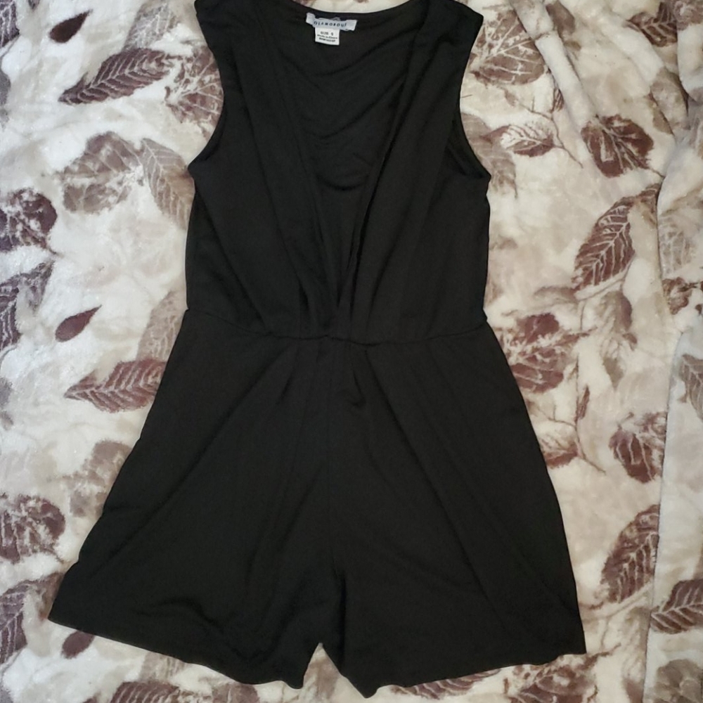 Low cut romper